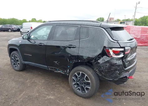 2019 Jeep Compass Trailhawk 4X4 from USA, damaged, VIN 3C4NJDDB7KT727762